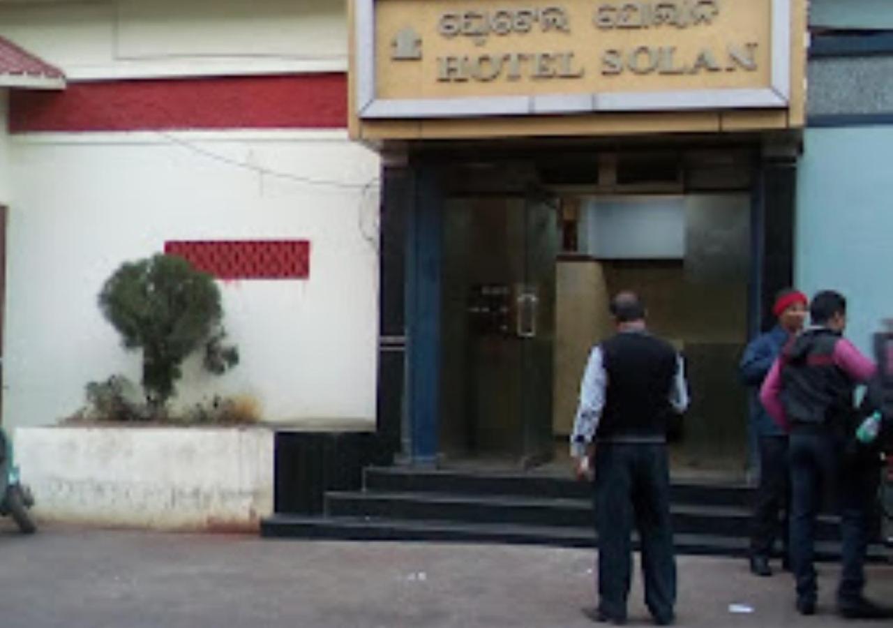 Hotel Solan Rourkela Bagian luar foto